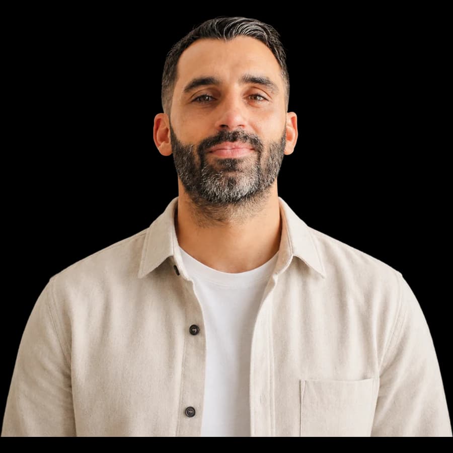 Portrait de Max, développeur senior mobile et full-stack